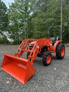 ซัพพลายเออร์ที่ดีที่สุด รถแทรกเตอร์ Kubota L3302 มือสองราคาถูก 33 แรงม้า ขับเคลื่อน 4 ล้อ รถแทรกเตอร์ขนาดเล็ก เครื่องยนต์ดีเซล ระบบไฮโดรสแตติก พร้อมที่ตักด้านหน้าสำหรับขาย - Product Image 3