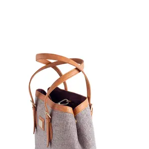 Bolso de mano grande informal Vintage bonito para mujer, bolso de lona OEM, decoración de Metal elegante, correas dobles ajustables, cierre de cuerda - Product Image 3