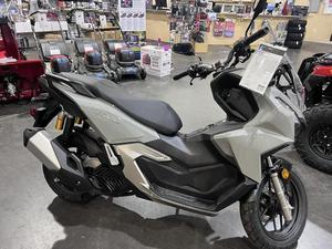 2026 para Hondas ADV 160 de 4 Tiempos con Frenos de Disco a Gasolina - Product Image 2