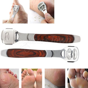 Rasoir à callosités OEM avec logo personnalisé Poignée légère et lame résistante à la rouille pour les soins quotidiens des pieds - Product Image 6