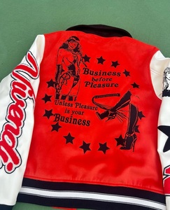 Chaqueta Varsity Unisex al por Mayor, Estilo Letterman, Vintage, de Invierno, con Logotipo Bordado Personalizado, de Poliéster/Algodón, Acolchada y Resistente al Viento - Product Image 4