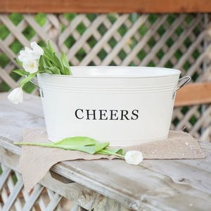 Elegante bañera de fiesta de metal blanco con asas, diseño de saludos, Enfriador de bebidas duradero, perfecto para vino, cerveza y eventos de celebración - Product Image 3