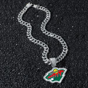 Pendentif de hockey sur glace de style hip-hop en forme de bouclier, entièrement en moissanite, plaqué argent rhodié, championnat du Minnesota Wilderness - Product Image 4