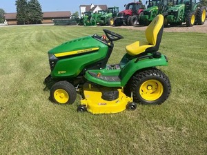 Tracteur de pelouse John For Deere X580 d'occasion à vendre, 2022 - Product Image 5