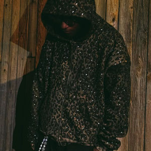 ชุดเซ็ตเสื้อฮู้ดดี้และกางเกงขายาวทรงบ็อกซี่ 2 ชิ้น ลายเสือดาว/เสือชีตาห์ ประดับคริสตัล แต่งซิป สไตล์ดิสเทรส ไม่มีภาษีในสหรัฐอเมริกา - Product Image 2