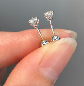 Boucles d'oreilles en diamant Moissanite Argent sterling 925 Forme ronde diamant Cadeau pour elle - Product Image 1
