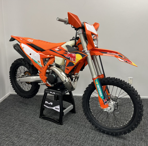 100% AUTÉNTICO Y ORIGINAL, KTM 300 E X C CHAMPIONS EDITIONS 2026 - Product Image 1