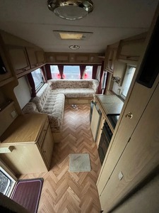 Archway Travel Trailer 4 Person Aluminum Caravan with 1 <b>Sink</b> Modern Design Comfortable for <b>Outdoor</b> Use - Product Image 3
