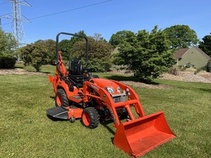 Kubota รถแทรกเตอร์ BX-23S BX-25D ล้อขนาดเล็กสำหรับขายคุณสมบัติเครื่องยนต์ปั๊มเกียร์แกนกระปุกเกียร์สำคัญรวมถึงเครื่องตัดหญ้าที่แนบมา - Product Image 2