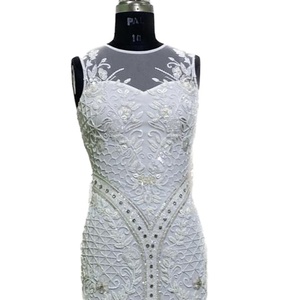 ชุดแต่งงานสีขาวสุดหรูงานปักด้วยมือแบบทันสมัยแขนกุดกวาด/แปรงรถไฟคริสตัลเลื่อมลูกปัดลายดอกไม้ - Product Image 1