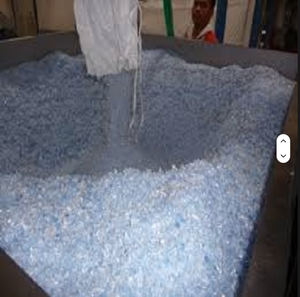Flocons de bouteilles PET transparentes, granulés blancs, plastique recyclé, qualité de remplissage, qualité de moussage, haute pureté, faible teneur en humidité - Product Image 6