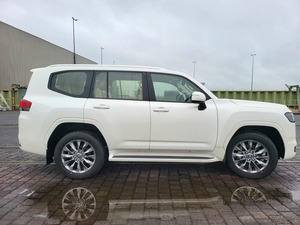 Toyota Land Cruiser SUV Diésel Automática Usada del 2022 en Venta - Product Image 3
