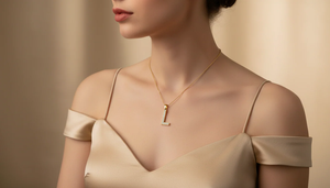 Pendentif en or et diamants moderne en forme de lettre L, or jaune 18 carats avec diamants véritables, bijoux fins personnalisés élégants, idéal pour un anniversaire - Product Image 5