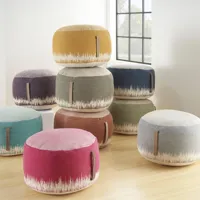 Nouveaux poufs tricotés à la main personnalisés Sélection de poufs et chaises uniques pour pouf en tissu de salon