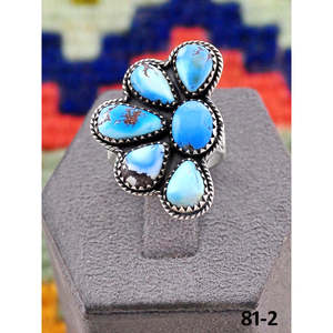 Bague Statement Style Bohème Sud-Ouest Faite à la Main, Or et Argent Sterling, Sertie de Turquoise, Idéale au Quotidien - Product Image 1