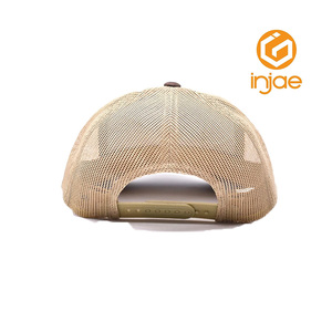 Gorras Trucker Personalizadas al por Mayor ODM/OEM con Parche Tejido con Logotipo, Gorras Deportivas de 6 Paneles Estructuradas con Malla Transpirable en la Parte Trasera y Visera Precurvada - Product Image 4