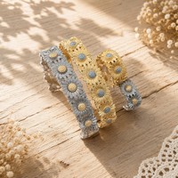 Bracelet manchette large bohème à fleurs, style vintage marguerite et tournesol, bijou pour femme, idéal pour les fêtes, les vacances et la plage