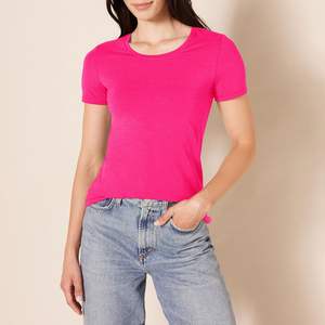 T-shirt d'été pour femmes Serene, doux, respirant, ample, fluide, extensible, écologique, coupe ajustée, toucher doux - Product Image 1
