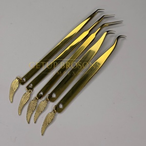 Pince à épiler GETUP BROSONS IMPEX GBI Russian Volume Gold Plasma 45/90 degrés pour extensions de cils, isolation des bouquets, à dents, avec ailettes décoratives - Product Image 1
