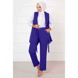 Conjunto de chaleco de satén con lazo lateral Saks - Product Image 1