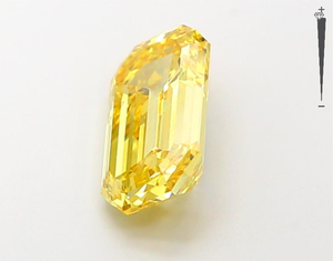 Diamant de laboratoire taille émeraude 2,20 carats VS1 Jaune vif fantaisie certifié IGI, pierre libre pour la fabrication de bijoux - Product Image 2