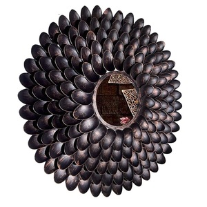 Miroirs muraux modernes luxueux et élégants pour la maison, les hôtels et le bureau Meilleur décor Miroir d'art en métal Taille et logo personnalisés disponibles - Product Image 5