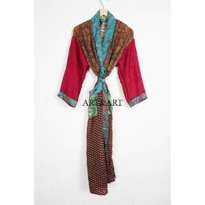 Kimono occidental élégant en soie, vêtements de nuit, motifs ethniques vibrants, ceinture à la taille, longueur longue, décoration en dentelle, occasions décontractées - Product Image 1