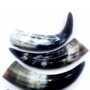 Fournisseur en gros de mugs vikings en corne de buffle antique de luxe faits à la main pour la décoration de la maison, disponibles pour l'hôtellerie, exportation - Product Image 1