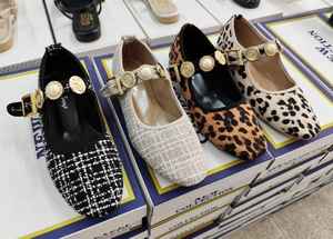 CHAUSSURES DE BALLERINE DAILY À TALON CLASSIQUE POUR FEMMES AVEC PIERRES Pailletées 1 CM 36-40 Fabriqué en Turquie - Product Image 2