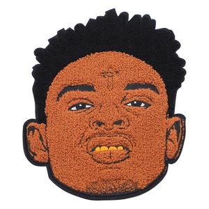 Écusson de broderie en chenille personnalisé Écusson thermocollant de qualité supérieure pour vêtements en plastique PVC en forme d'alphabet Service OEM disponible - Product Image 6