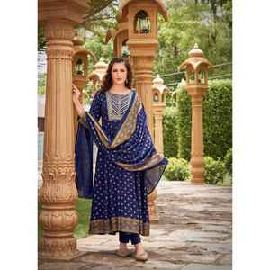 เราได้เปิดตัวชุดแพดดิ้ง anarkali สำหรับเทศกาลที่จะมาถึงพร้อมกางเกง & dupatta - Product Image 1