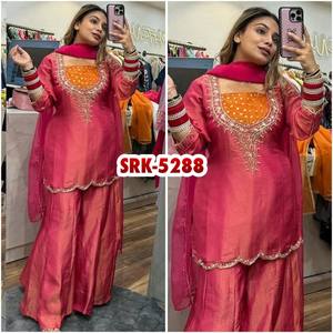 Presentamos una nueva colección de diseñadores en seda similar con bordado en la parte superior inferior y Dupatta Set completamente cosido listo para usar - Product Image 2