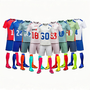 Conjunto de ropa de fútbol con logotipo personalizado OEM, uniforme de fútbol, camiseta, kit completo de equipo, camiseta de fútbol por sublimación de alta calidad, ropa de fútbol - Product Image 5