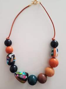 สร้อยคอแฟชั่นทำมือสำหรับผู้หญิงงานฝีมือทำจากเรซินสีสันสดใสพร้อมธีมศิลปะทันสมัยน่าสนใจขายดี - Product Image 6