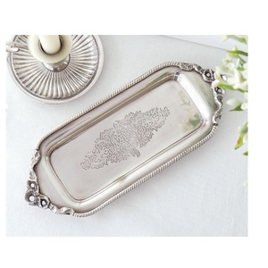 Bandeja de Servicio Moderna y Lujosa a Precio de Mayoreo, Ecológica, Fácil de Limpiar, para Servir Aperitivos y Postres, Bandeja de Metal - Product Image 1