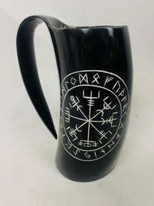 Authentique corne à boire Viking écologique faite à la main forme naturelle polie pour les collectionneurs d'événements médiévaux de boissons uniques - Product Image 2