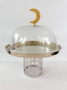 Minimalist Metal <b>Cake</b> <b>Stand</b> <b>With</b> <b>Glass</b> <b>Dome</b> Complementing Contemporary Kitchen And Dining Interior Styles - Product Image 5