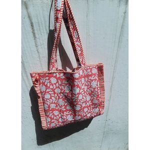 Bolso Tote Acolchado de Algodón con Cierre Abierto para Mujer, Bolso de Lona Hecho a Mano con Logotipo Personalizado y Decoración de Cadena para Uso Diario en Invierno - Product Image 2