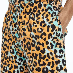 Ensemble de sport d'été High Street Style Twin pour homme T-shirt à manches courtes respirant en satin imprimé Ensemble de shorts grande taille de 2 pièces - Product Image 4