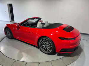 Coupé de luxe 911 Carrera 2024 d'occasion, éclairage LED, sièges sport haut de gamme, performances de vitesse maximale, fourni du Japon - Product Image 3