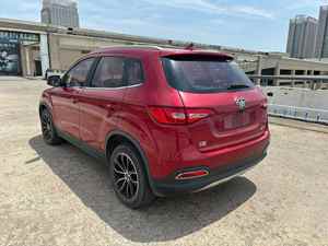 Auto a Gasolina 2024 Faw SUV Automático con Asientos de Cuero, Llantas de Aleación de Aluminio R17, en Venta - Product Image 6