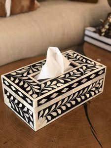 Boîte à mouchoirs en MDF design pour restaurants conçue pour l'hygiène de style et la facilité d'utilisation pendant le service des repas - Product Image 3