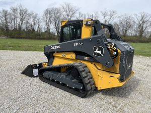 รถตักล้อยาง John Deere 331P แบบ Skid Steer Loader สำหรับงานหนัก ขนาดกะทัดรัด พร้อมความสามารถรับน้ำหนักสูง ราคาดี - Product Image 6