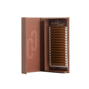 Charmlash - Bandejas de Pestañas Marrones, Bandejas de Pestañas con Línea Marrón Mate, Extensiones de Pestañas Marrones Mate, Fabricación OEM y ODM, Marca Privada - Product Image 3