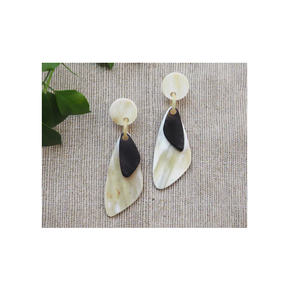 Nouveauté bijoux de boucle d'oreille en corne de buffle/produit de personnalisation de qualité standard de boucle d'oreille en forme de corne en vrac - Product Image 2