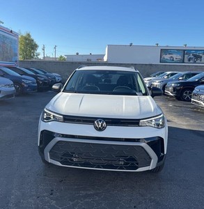 Volkswagen Taos S 4Motion 2025 - Product Image 1