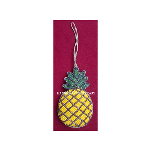 Trabajo hecho a mano forma de piña Zari bordado con cuentas árbol de Navidad adornos colgantes para colgar decoración con cantidad a granel - Product Image 1