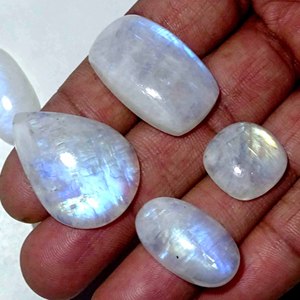Piedra lunar natural de Australia pulida a mano forma elegante piedras preciosas sueltas cabujón para joyería de anillo - Product Image 2