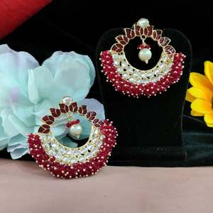 Elegante sofisticación pequeños pendientes de tuerca para mujeres y niñas radiante Kundan perla brillante perlas brillantes accesorio de moda - Product Image 4