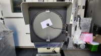 High Accuracy Test Equipment Digital Optical Profile Projector